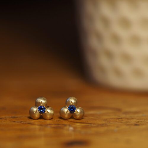 Marina Antoniou Jewellery - Yellow Gold Sapphire Granule Earrings