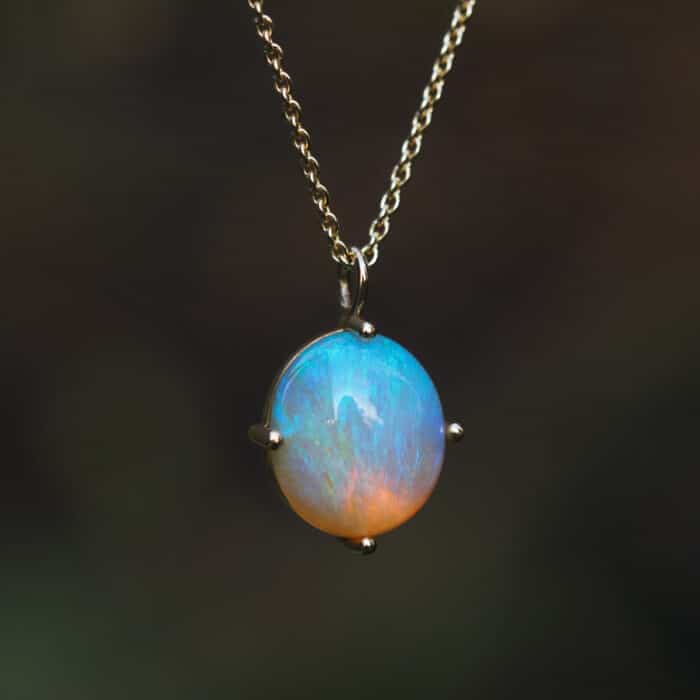 Chóra Opal Necklace - Image 3