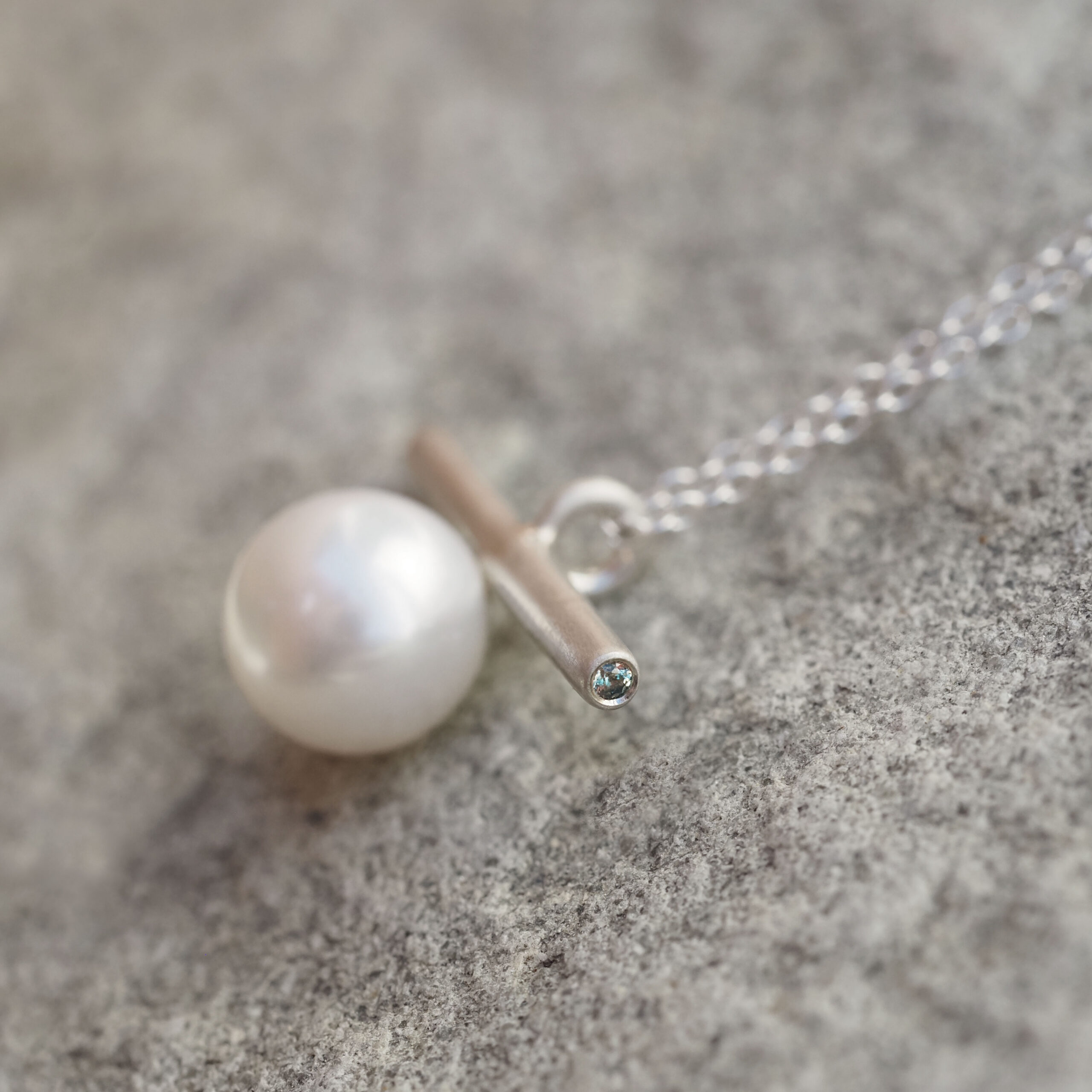 Silver Pearl Necklace with Australian Sapphires - Marina Antoniou Jewellery Silver Pearl Necklace with Australian Sapphires